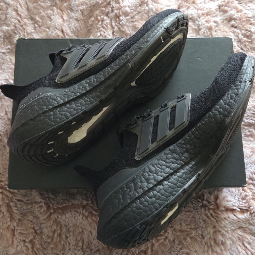 Adidas - Picture 4 of 7